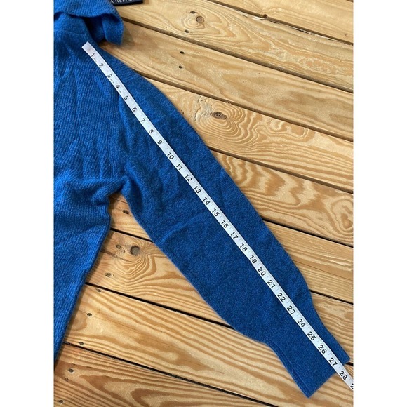 NWT Banana Republic Wool Turtleneck Sweater Size Medium Women’s Blue MSRP $109 - Picture 9 of 9